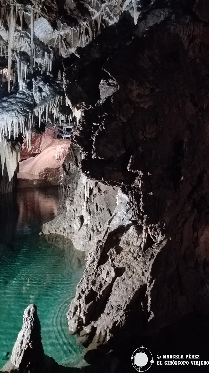 El río subterráneo de Su Mannau con sus increíbles tonalidades esmeralda