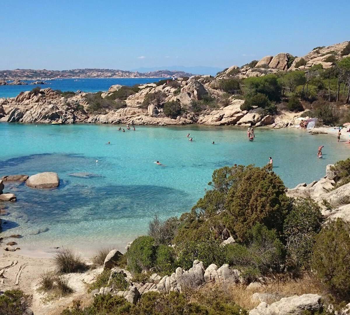 Cala Serena en la isla de Caprera